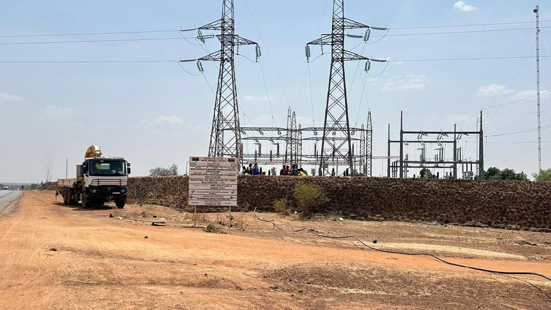 Le Burkina Faso produit-il localement environ 51 % de son énergie ? Vrai, uniquement en 2024.